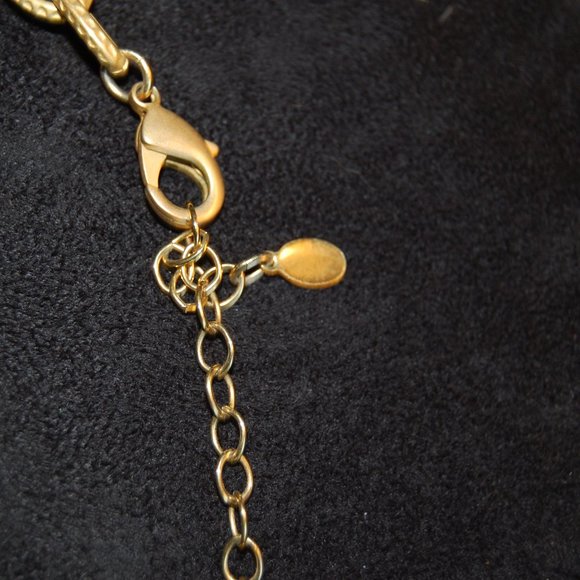 Molly Beads Gold Tone Necklace W/Pearl Accents - Picture 8 of 9